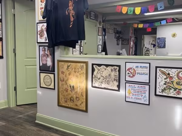 Glass Anchor Tattoo, tattoo shop in Detroit, MI
