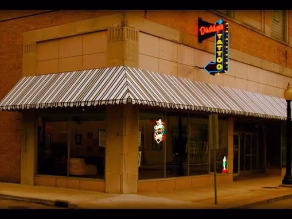Daddyo's Tattoo & Body Piercing, tattoo shop in Centralia, IL