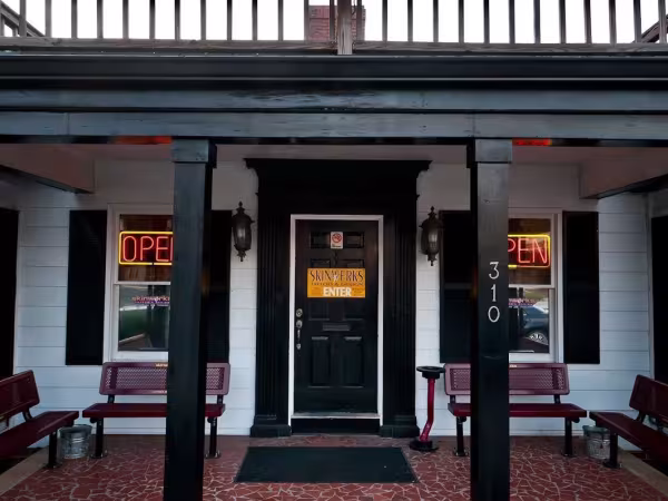 Gilded Cardinal Tattoo LLC, tattoo shop in Carrollton, GA
