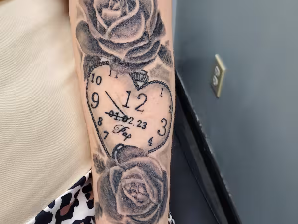 Stigmata tattoo & piercing, tattoo shop in Lisbon, OH