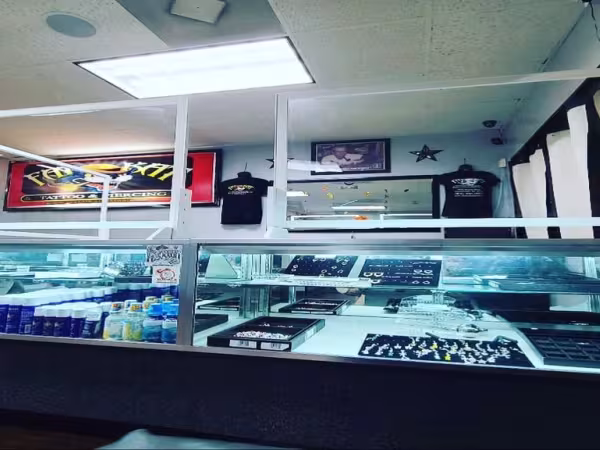 Fat Kat Tattoo & Body Piercing, tattoo shop in Jacksonville, FL