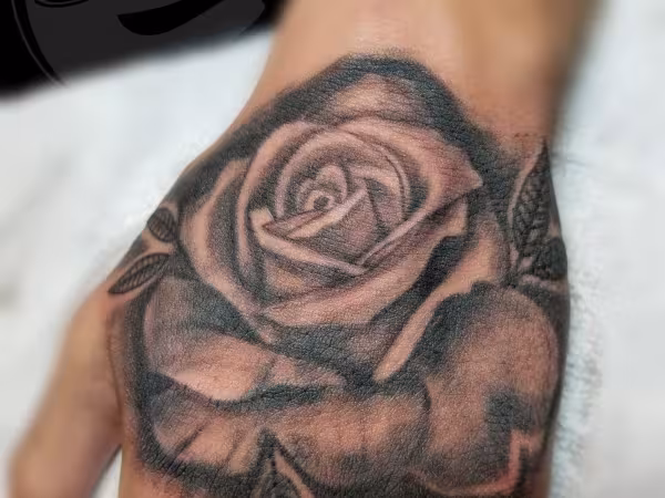 Vato Loco Tattoo & Piercing, tattoo shop in Arlington, TX