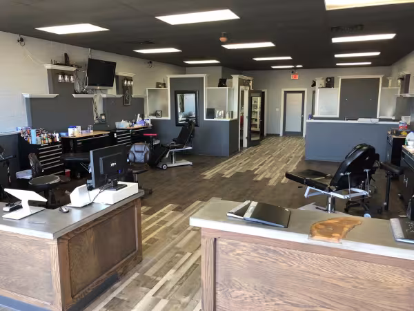 Oak and Ember Tattoo, tattoo shop in Bradley, IL