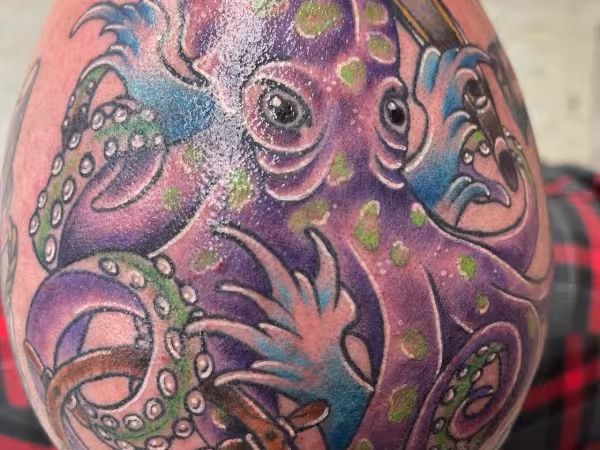 Silver Screen Tattoo & Body Piercing, tattoo shop in Oroville, CA
