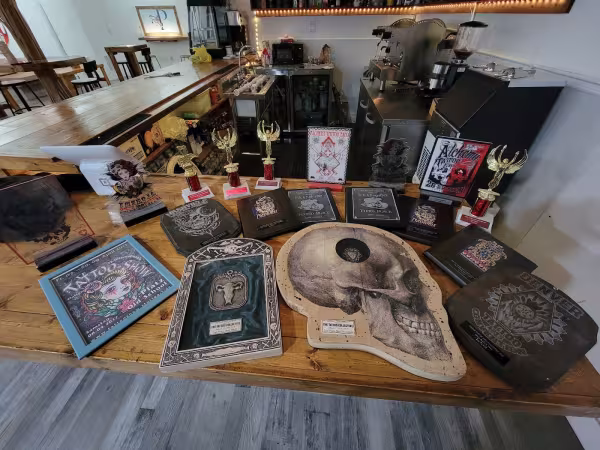 Peony Tattoo & cafe, tattoo shop in Miami, FL