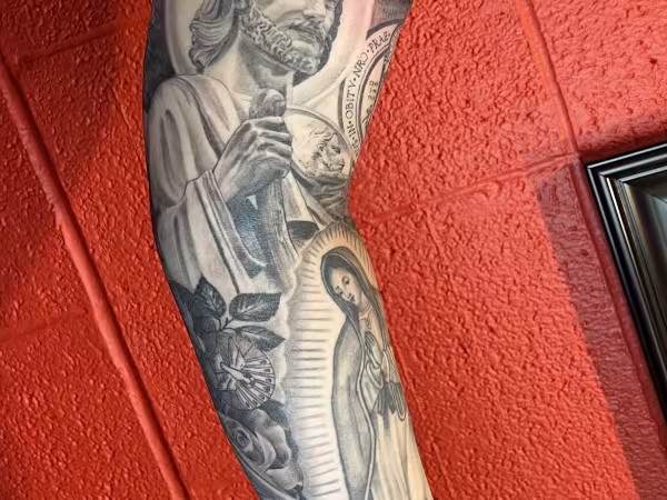 Fine Line Tattoo, tattoo shop in Topeka, KS