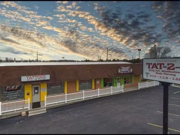 Awesome Tat-2-U, tattoo shop in Lima, OH