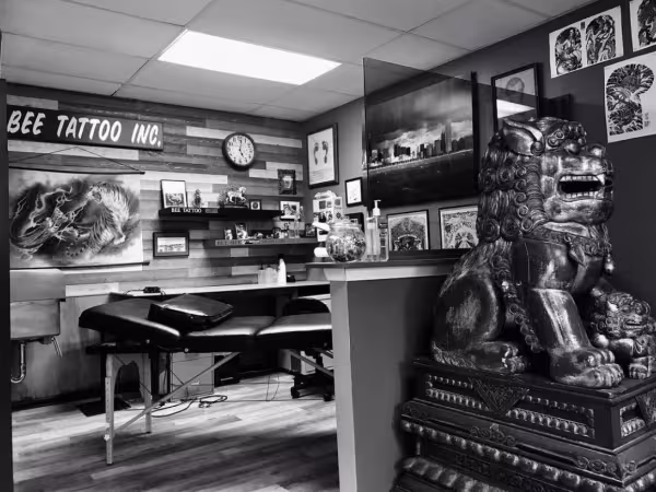 Bee Tattoo Inc, tattoo shop in Chicago, IL