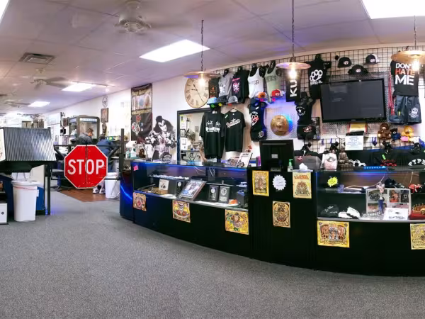 Deville Ink Tattoo & Piercing Company, tattoo shop in Baltimore, MD