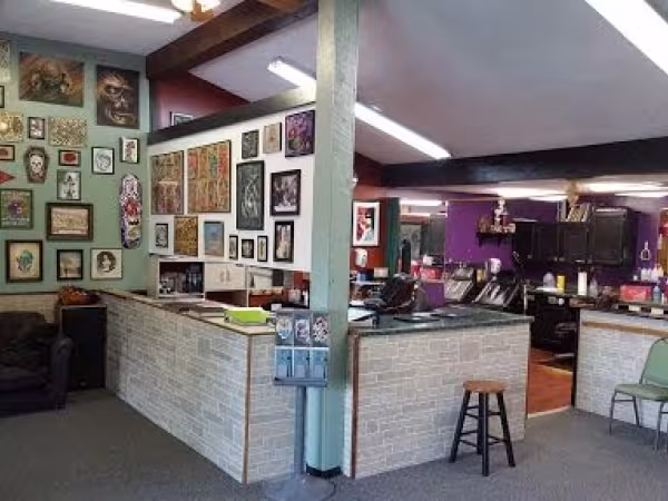 Intricate Decor, tattoo shop in Mt Pleasant, MI